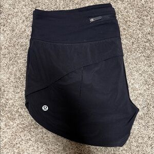 lululemon athletica Black Speedup short 4”